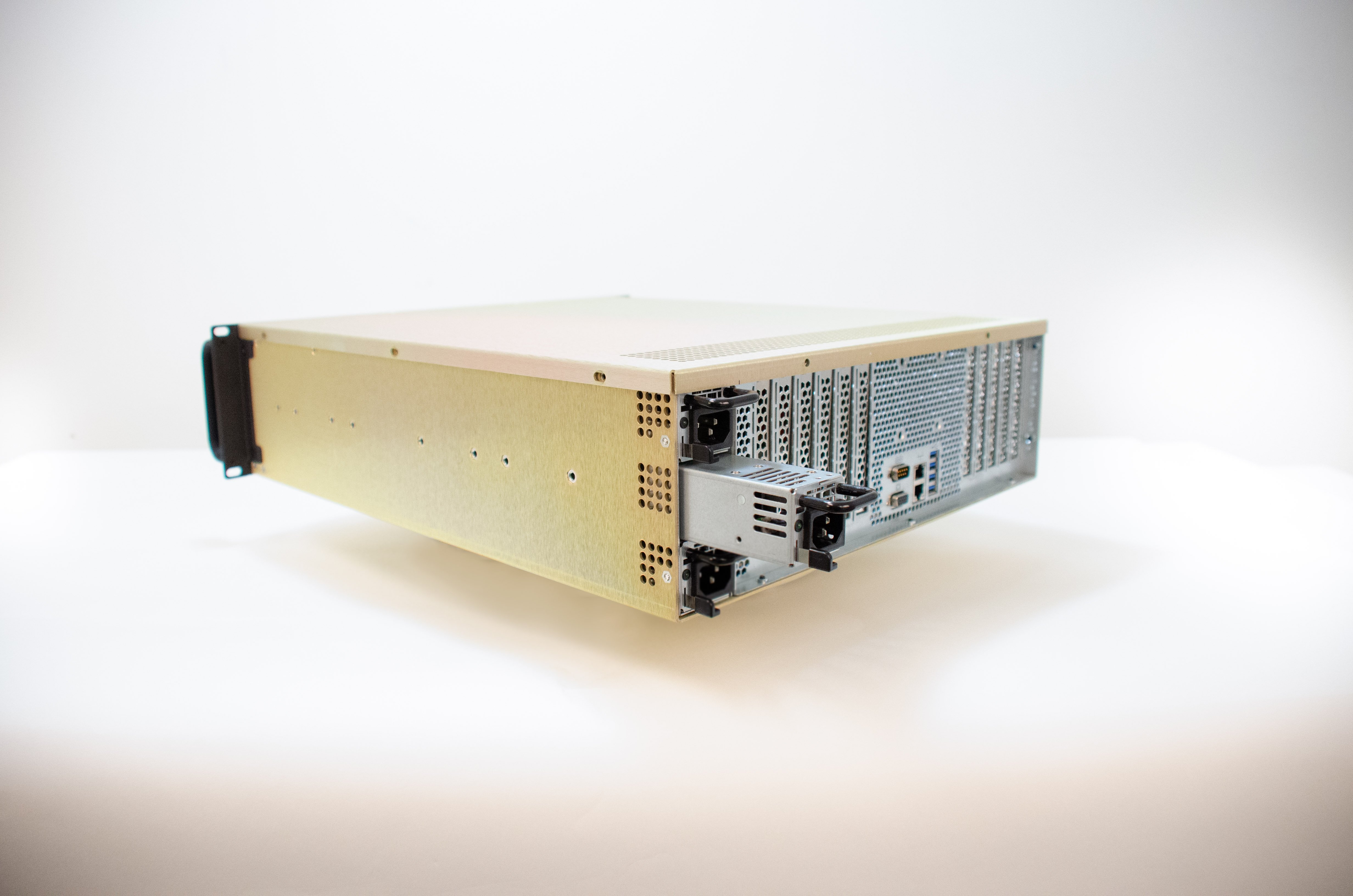 This is a rear, side-angle photo of the 3U BAM Server.