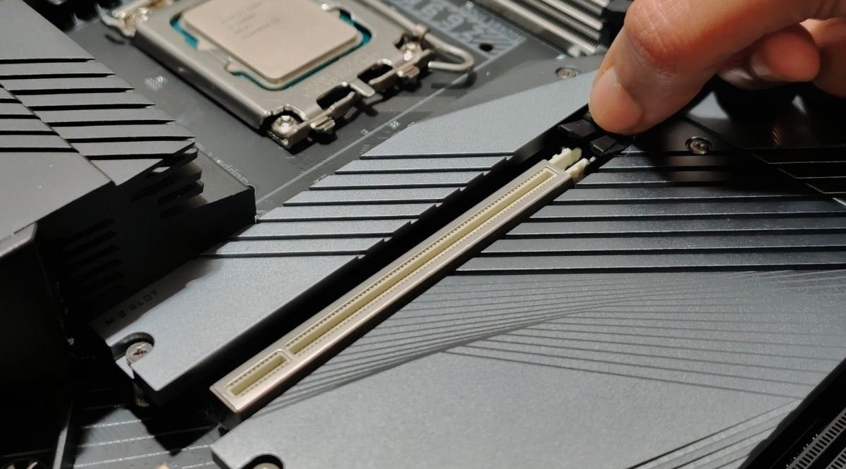 What is the benefit of PCIe 5?
