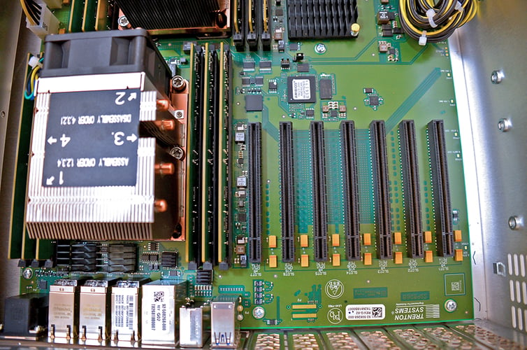 PCIe slots on a dual-CPU motherboard